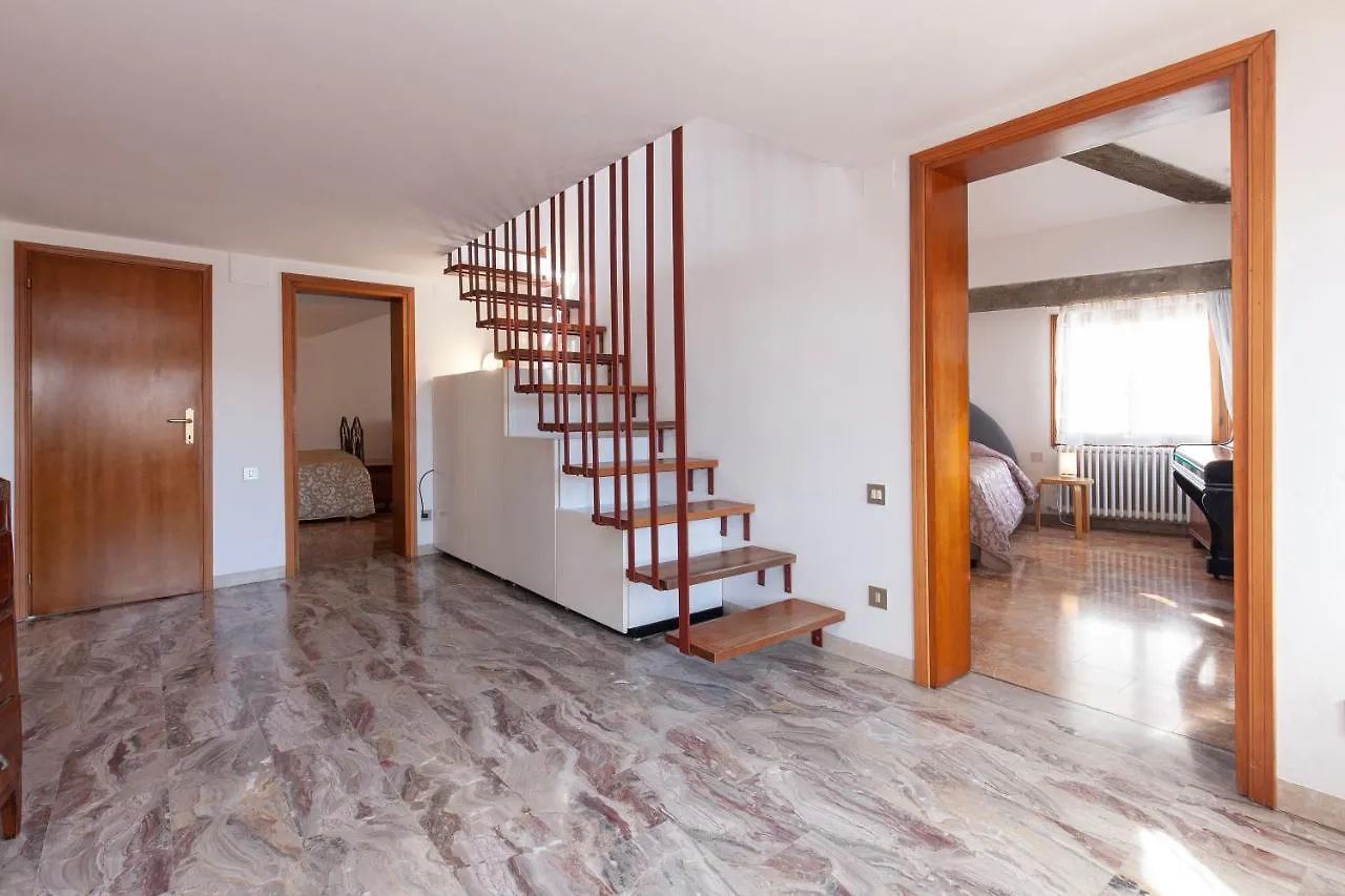 Altana Rialto Apartment 베니스 0*,  이탈리아